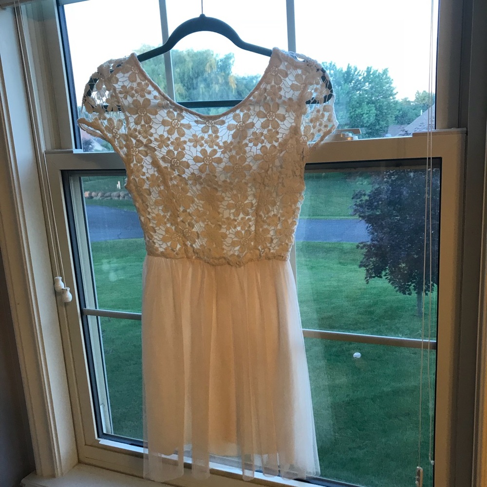 Cream Lace Short Dress